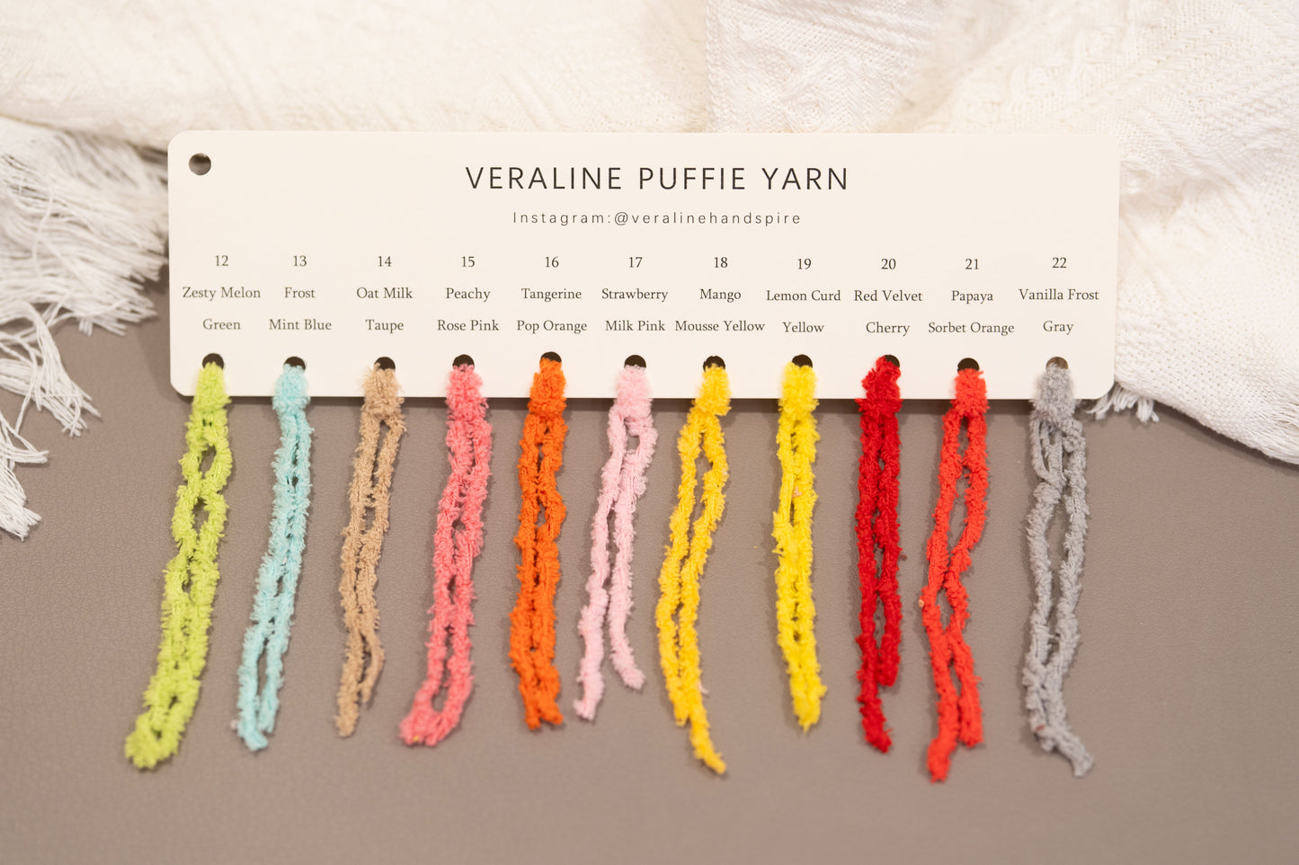 Puffie Yarn Color Card