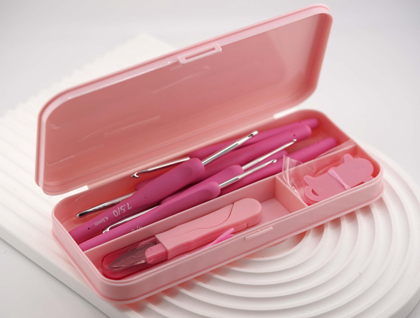 Pink Crochet Tool Kit (9 Hooks)